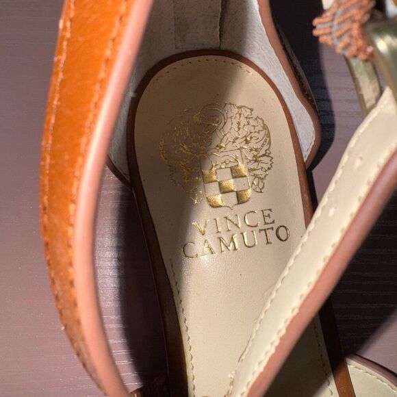 NEW Vince Camuto Sereney Chain Tan Brown Leather Sandals Size 9.5 - Picture 2 of 6
